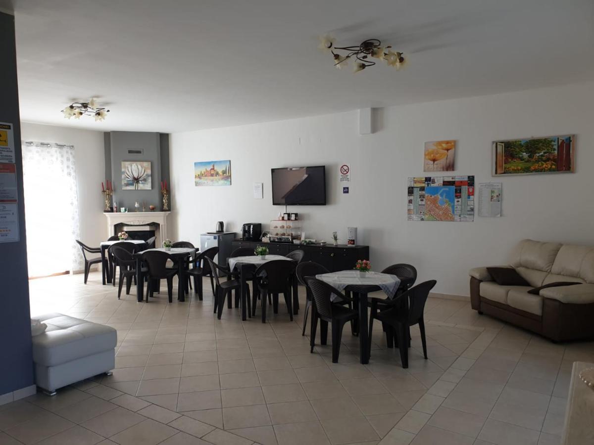 Bed And Breakfast Villa Fatima Trani Luaran gambar