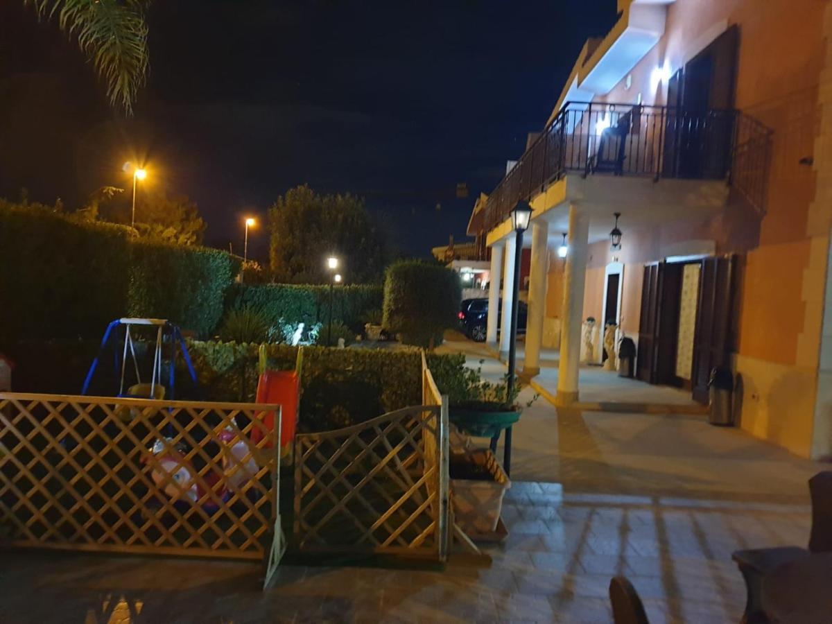Bed And Breakfast Villa Fatima Trani Luaran gambar