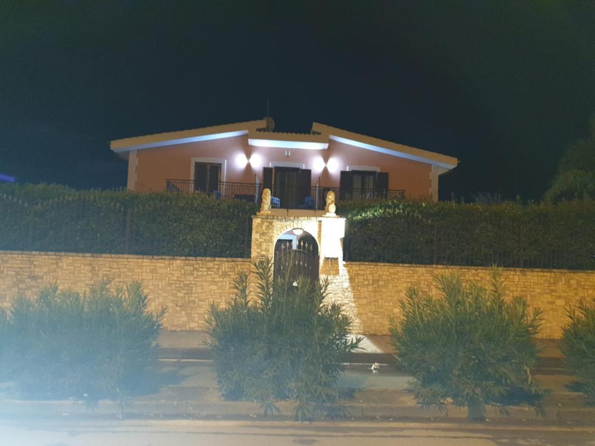 Bed And Breakfast Villa Fatima Trani Luaran gambar